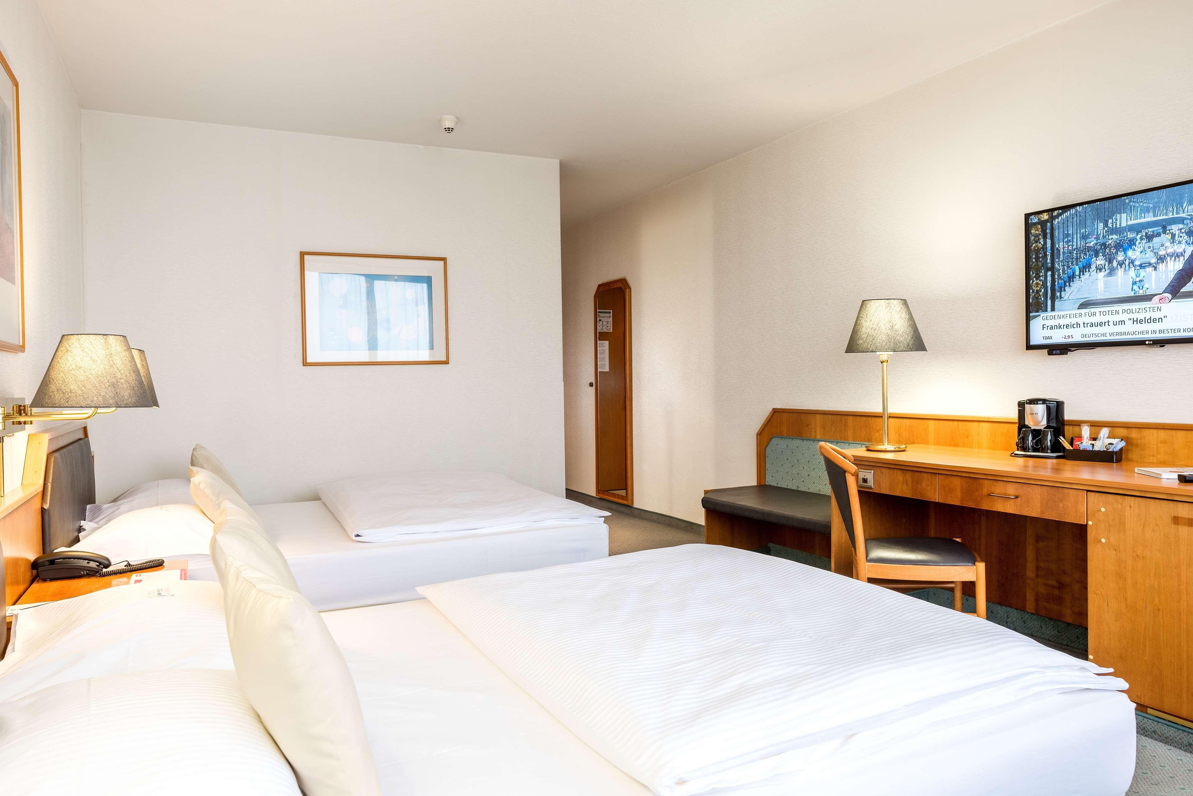 Leoso Hotel Ludwigshafen Exterior photo