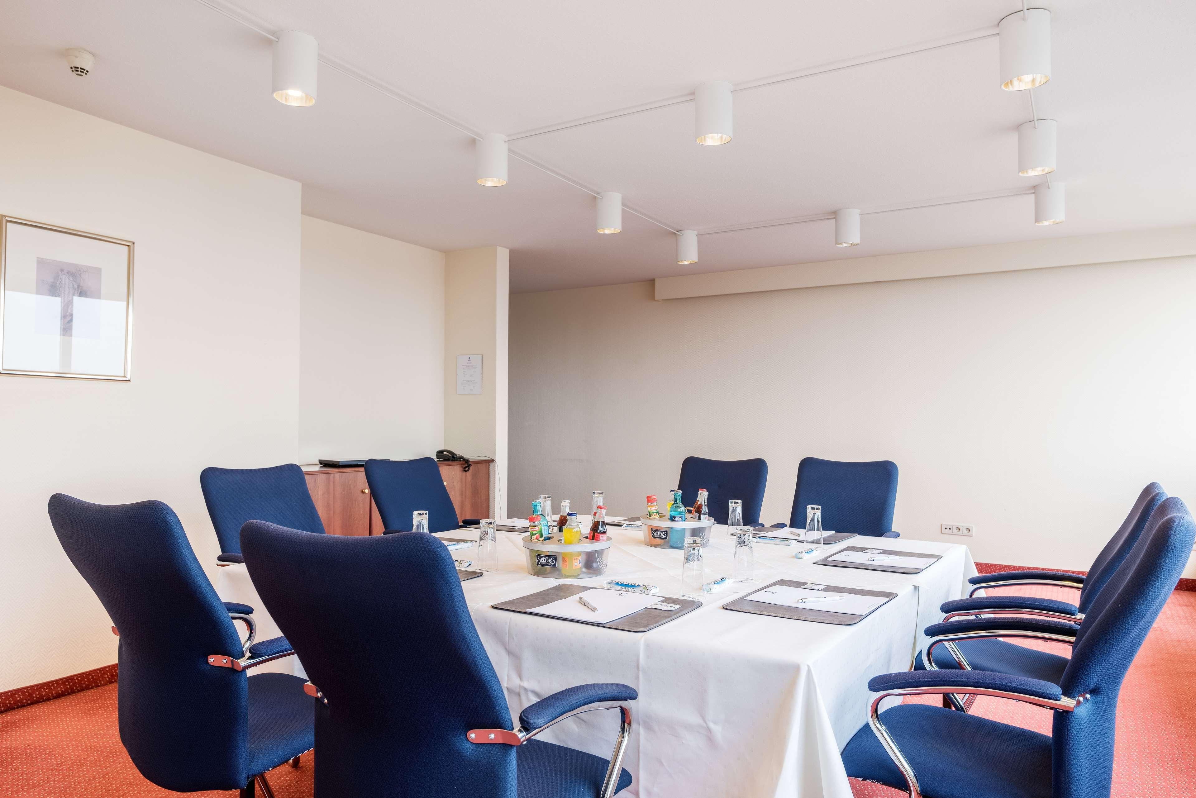 Leoso Hotel Ludwigshafen Exterior photo