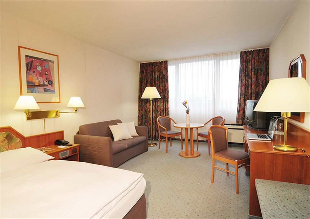 Leoso Hotel Ludwigshafen Exterior photo